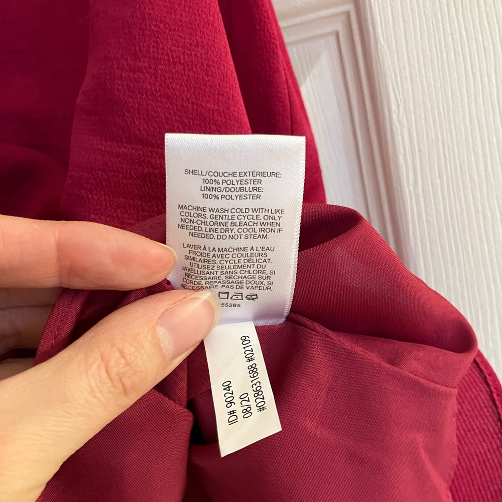 NWT EXPRESS berry cami top size S ruffled satin v-neck tank - Picture 7 of 9